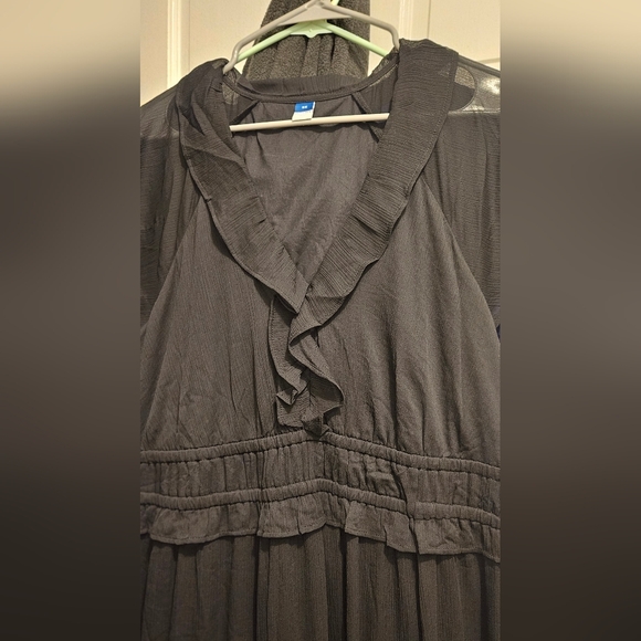 Old Navy Black Ruffle Dress - Picture 2 of 6